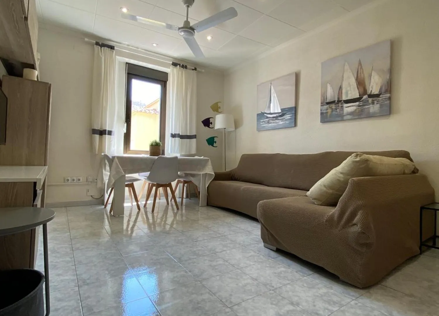Apartaments Portbou Costa Brava